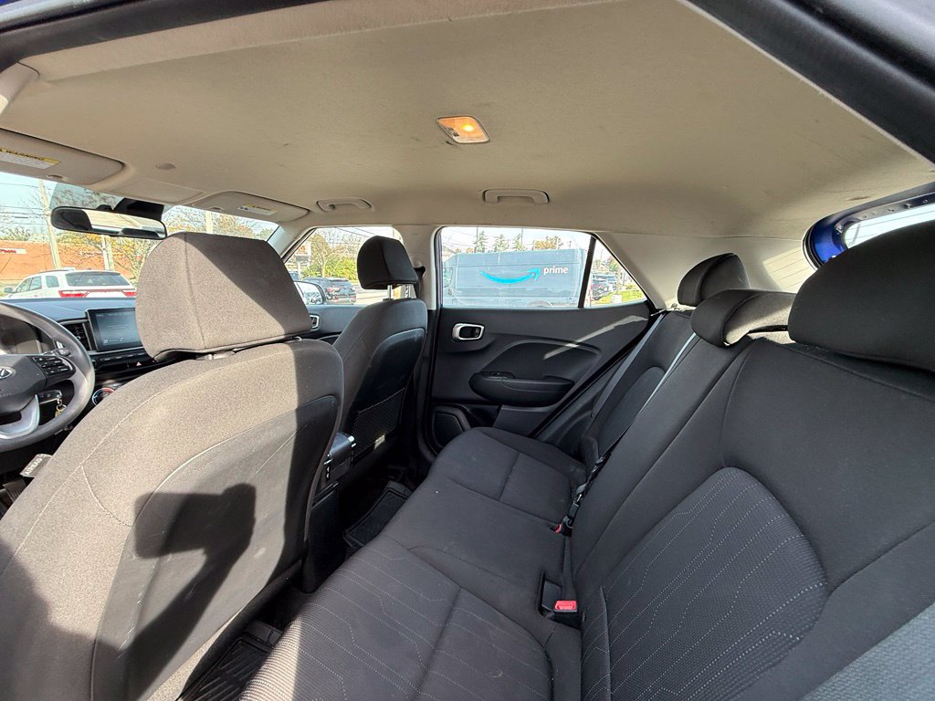Used 2021 Hyundai Venue SE FWD image 24