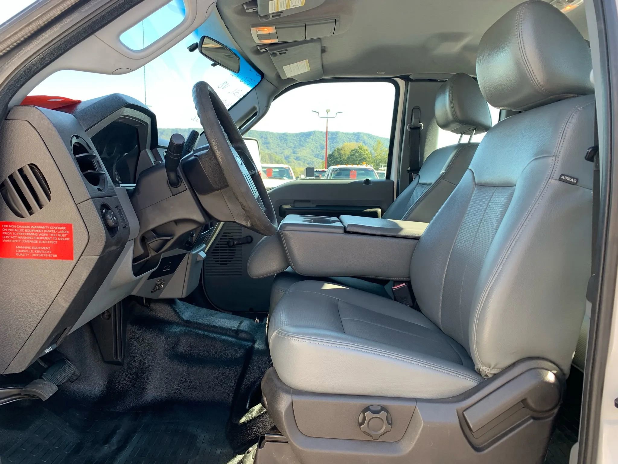 Used 2015 Ford F250 XL AWD/4WD image 9