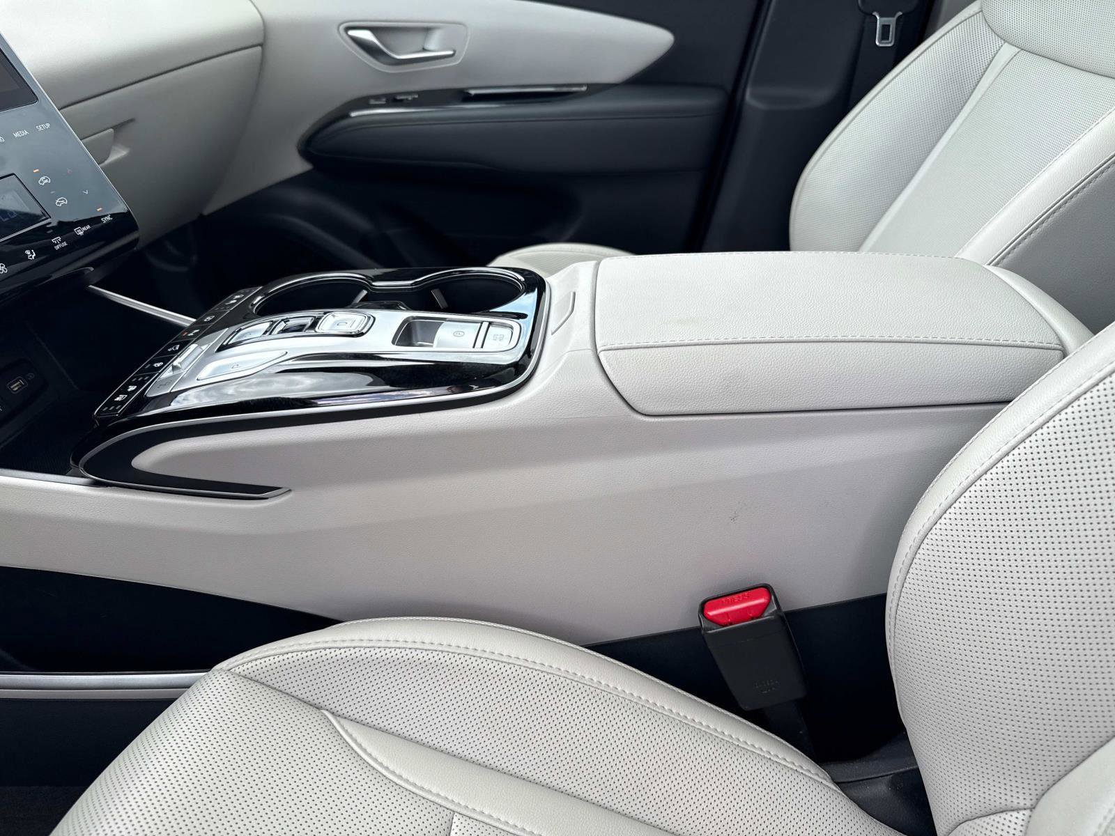 Used 2024 Hyundai Tucson Limited image 15