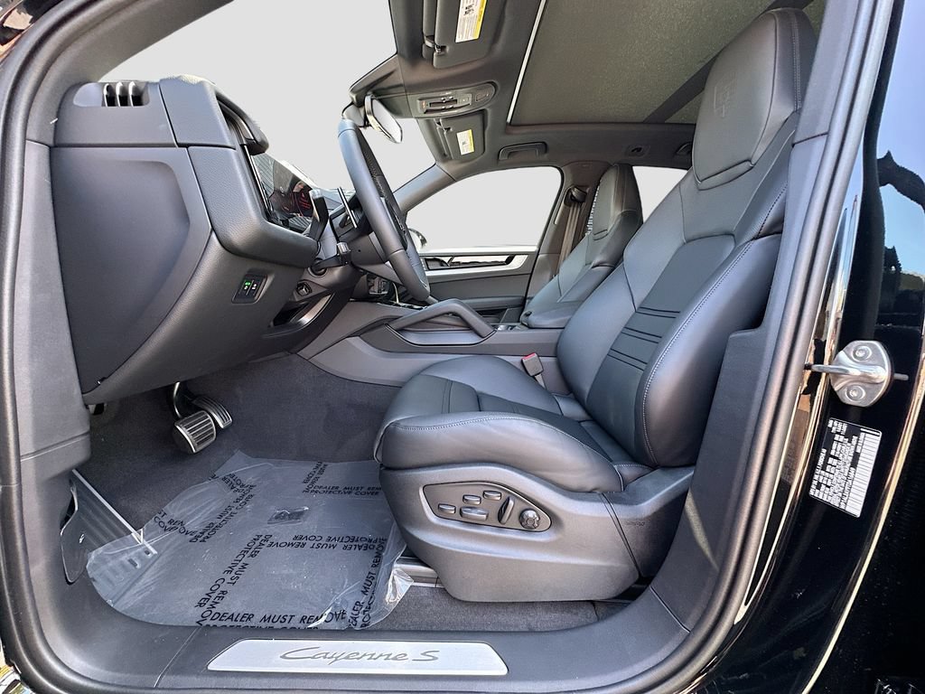 New 2026 Porsche Cayenne S AWD/4WD image 5