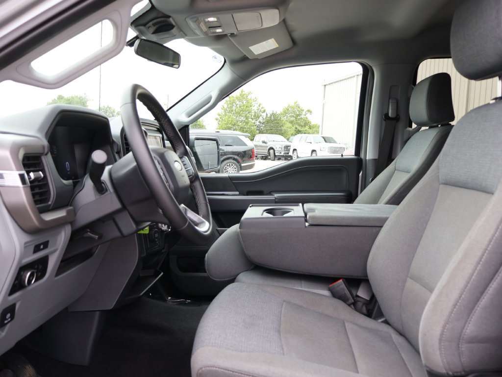 Used 2025 Ford F150 XLT w/ Equipment Group 301A Standard AWD/4WD image 22