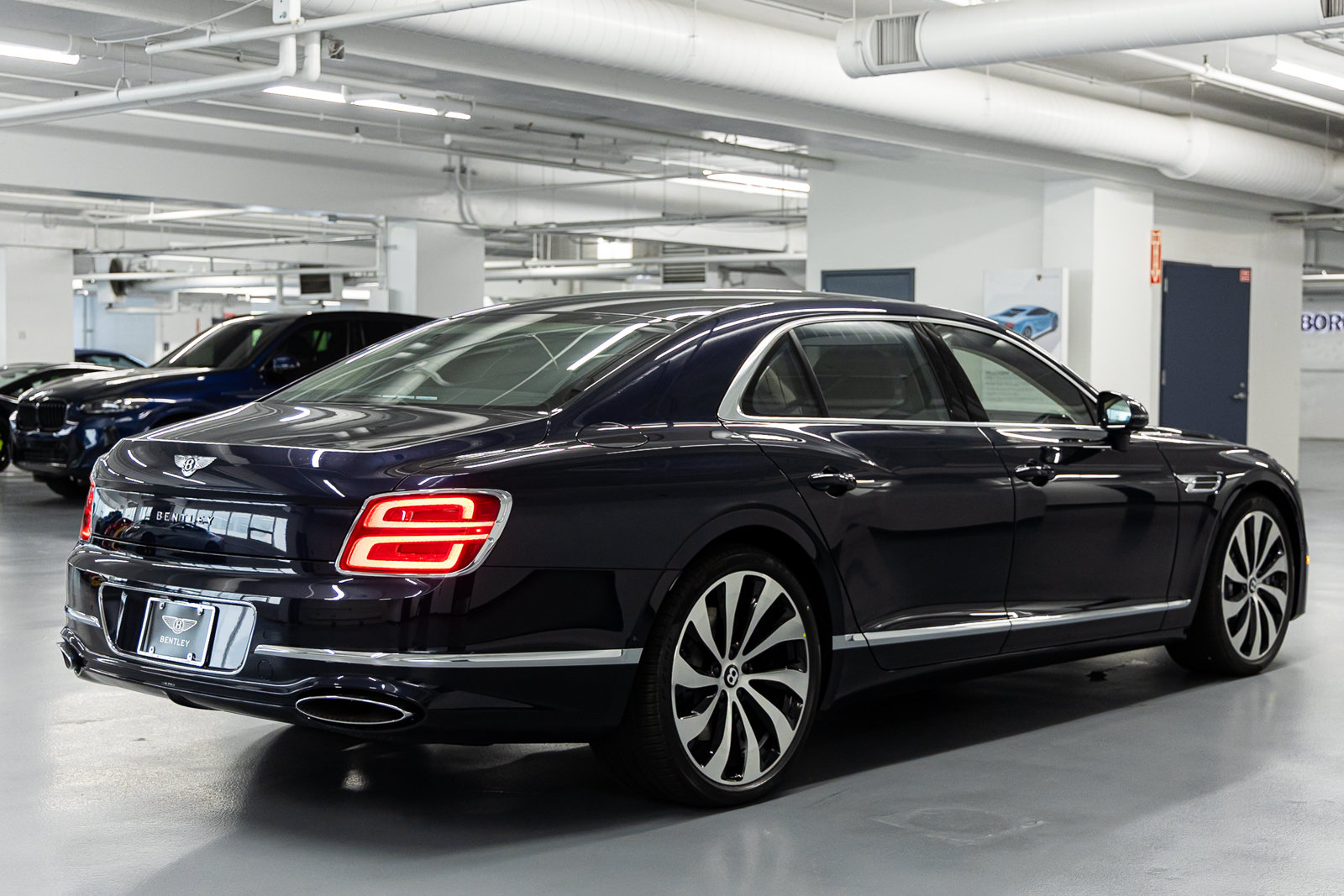New 2026 Bentley Flying Spur Plug-In Hybrid AWD/4WD image 5