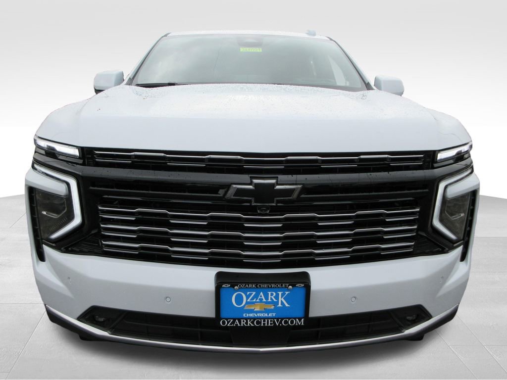 New 2026 Chevrolet Suburban High Country AWD/4WD image 9