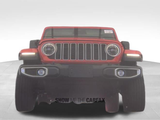 Used 2025 Jeep Wrangler Unlimited Sahara w/ Safety Group image 3