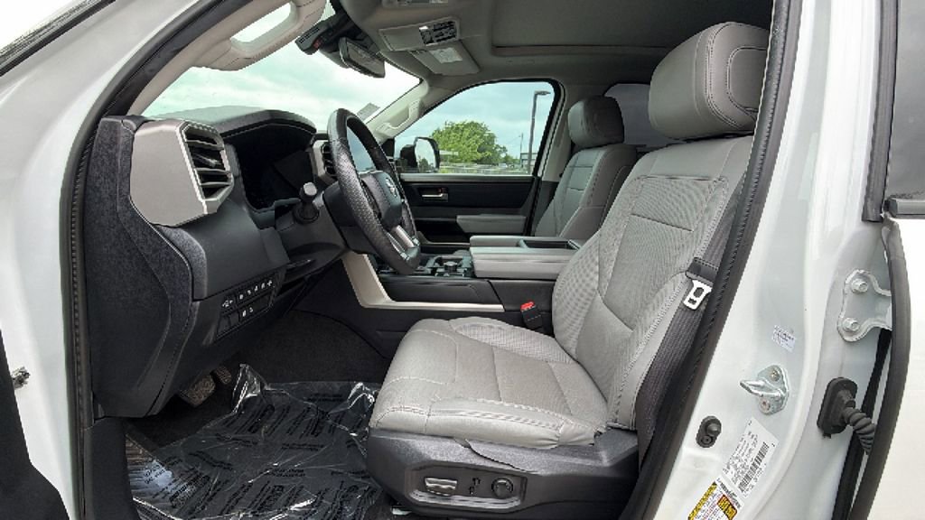Used 2023 Toyota Tundra Limited AWD/4WD image 16