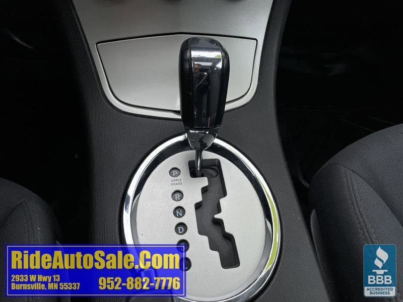 Used 2009 Chrysler Sebring Touring w/ Electronics Convenience Group image 19