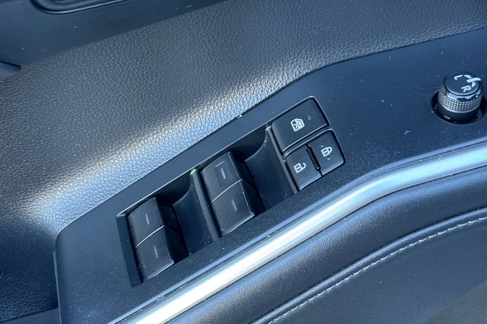 Used 2022 Toyota Highlander XLE image 13