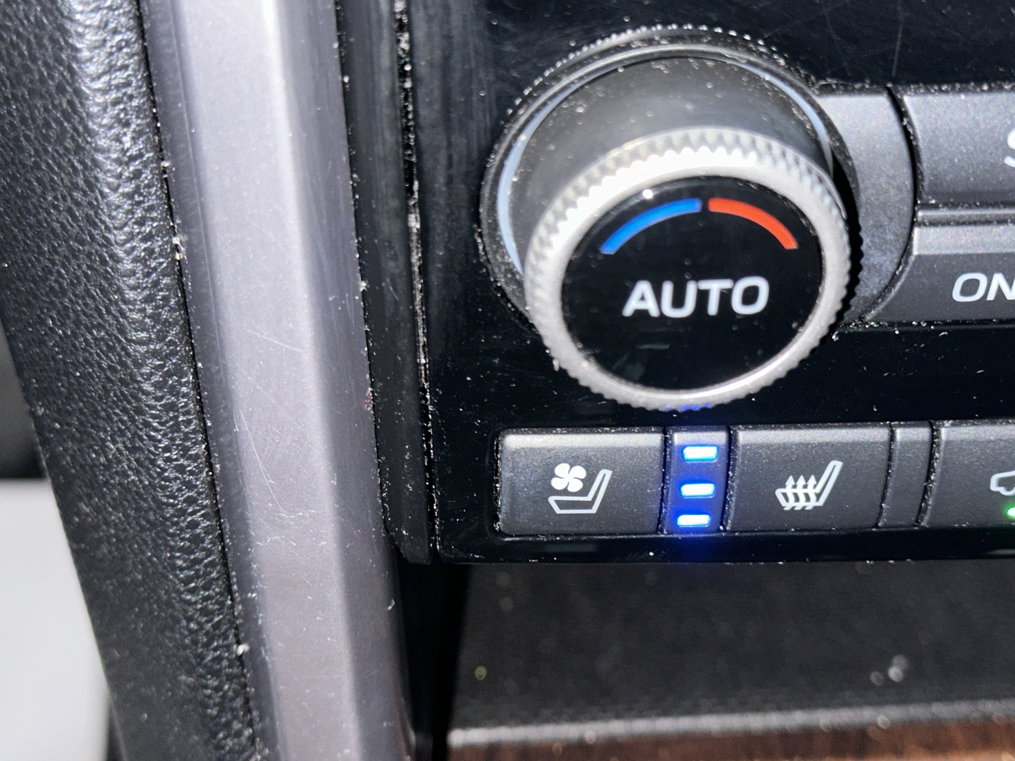 Used 2022 Subaru Ascent Touring AWD/4WD image 39