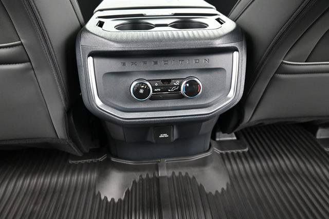 Certified 2026 Ford Expedition Active AWD/4WD image 12