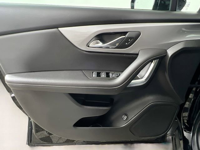 Used 2024 Chevrolet Blazer LT image 31