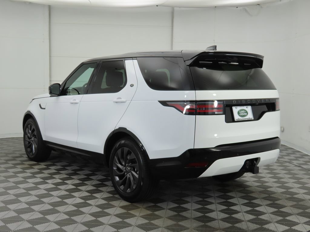 Used 2024 Land Rover Discovery Dynamic SE image 7
