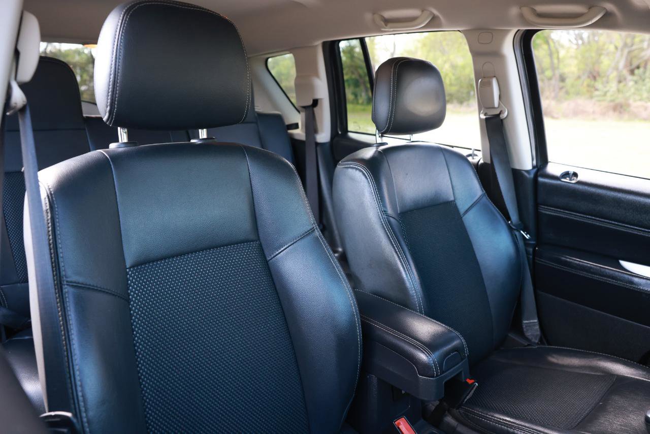 Used 2016 Jeep Compass Latitude image 18