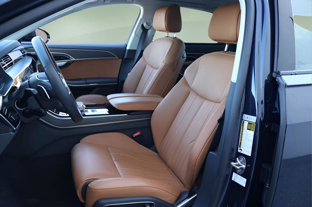 Used 2023 Audi A8 L 3.0T image 12