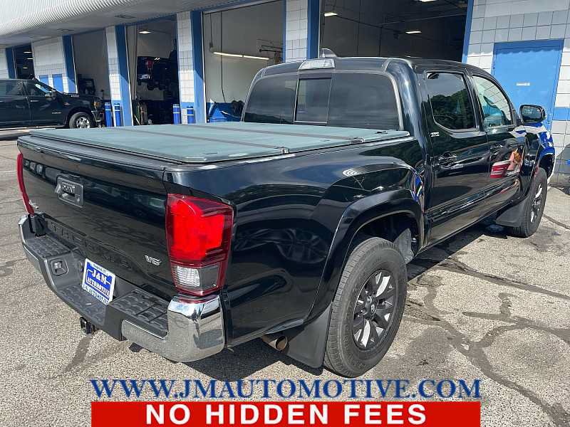 Used 2021 Toyota Tacoma SR5 AWD/4WD image 3