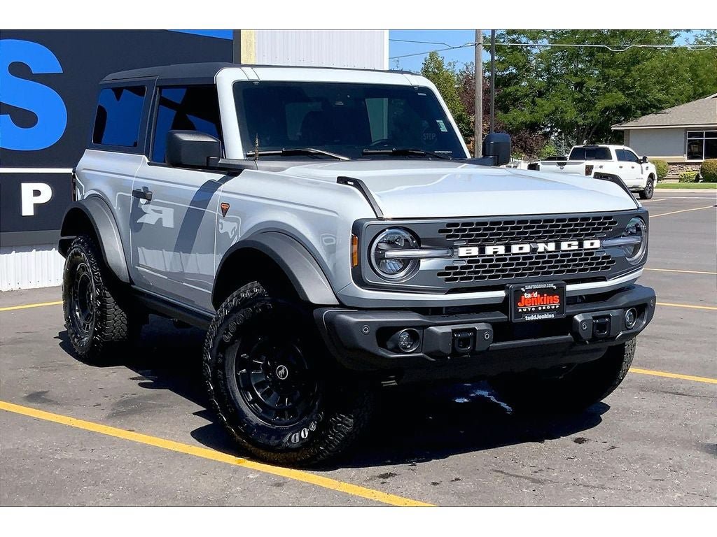 Used 2026 Ford Bronco Badlands AWD/4WD image 2
