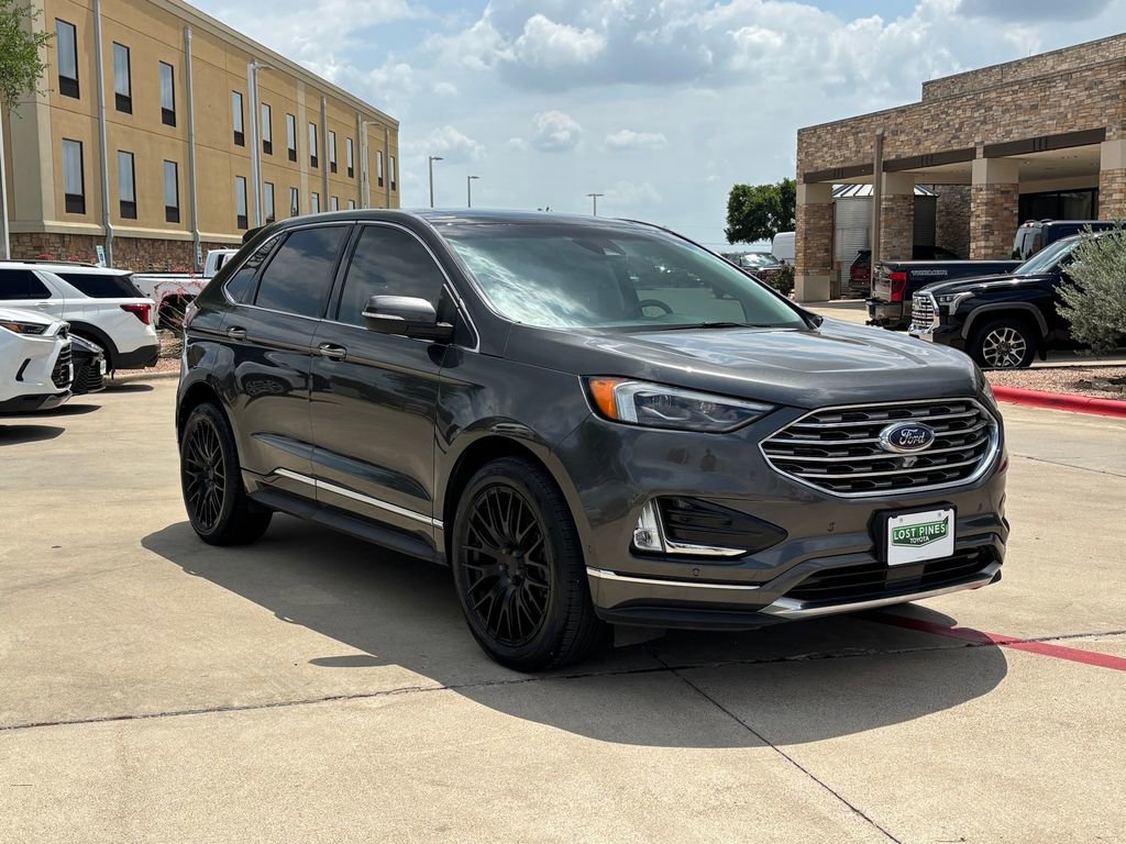 Used 2019 Ford Edge Titanium w/ Equipment Group 301A image 5