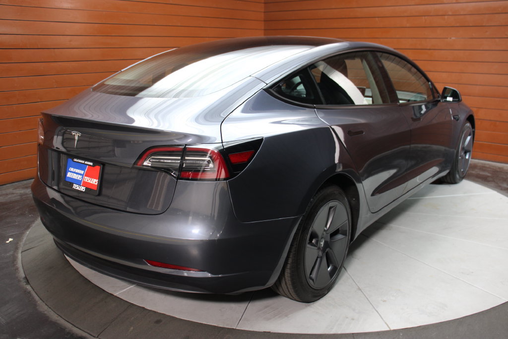Used 2023 Tesla Model 3 Standard Range RWD image 23