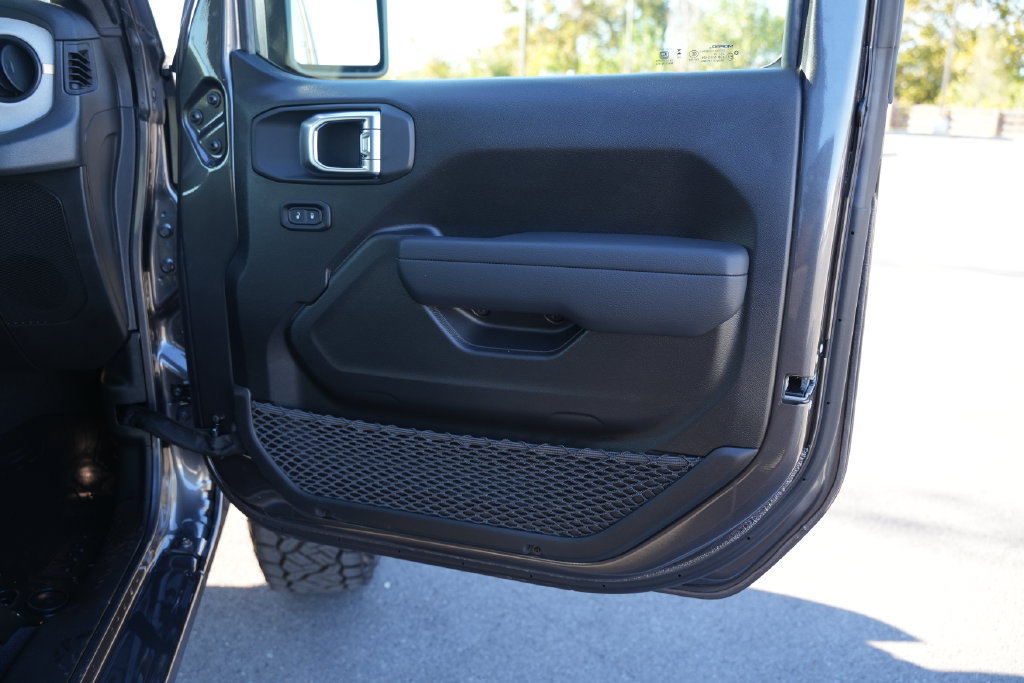 New 2026 Jeep Gladiator Sport w/ Dual Top Group AWD/4WD image 18