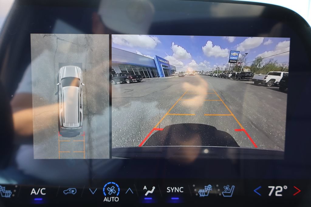New 2026 Chevrolet Suburban Premier AWD/4WD image 11