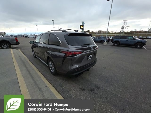 Used 2022 Toyota Sienna LE image 8