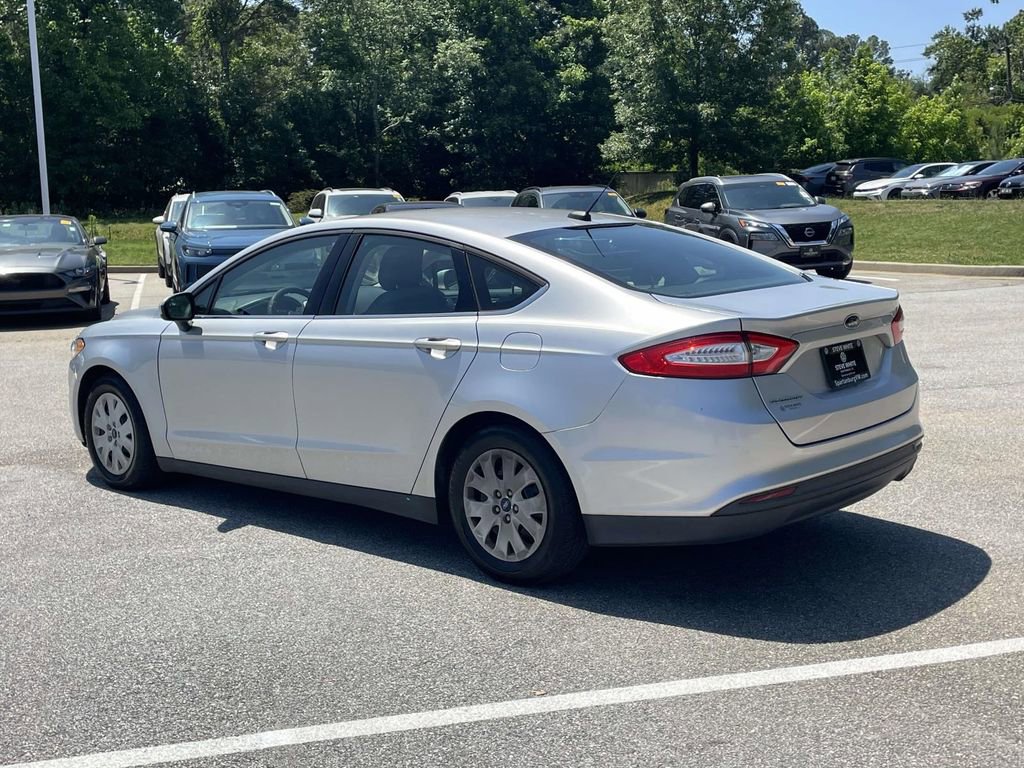 Used 2013 Ford Fusion S FWD image 4