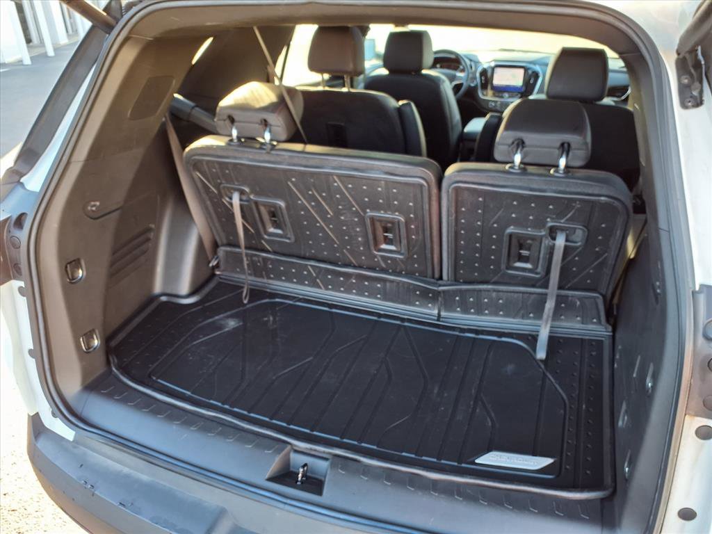 Used 2022 Chevrolet Traverse RS w/ LPO, Floor Liner Package image 34