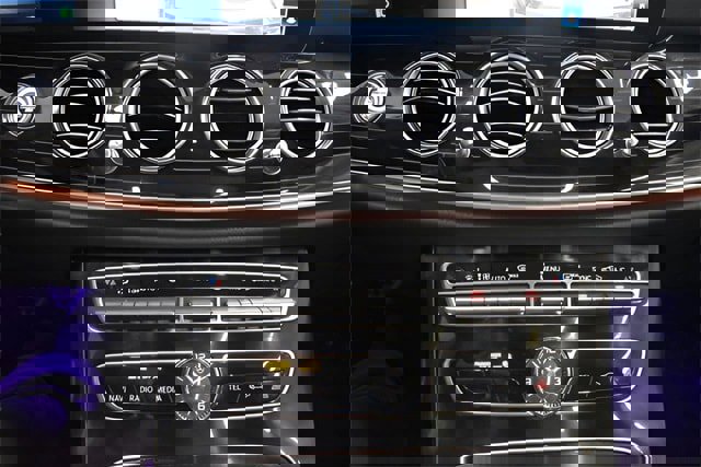 Used 2020 Mercedes-Benz E 53 AMG 4MATIC Sedan image 21