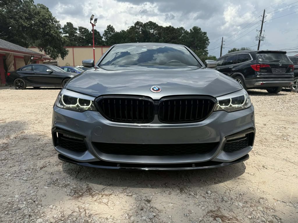 Used 2019 BMW 540i w/ M Sport Package RWD image 2
