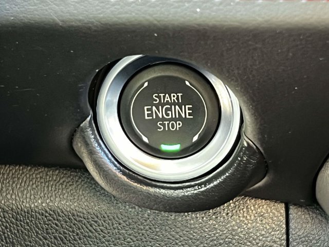 Used 2026 Chevrolet Suburban RST AWD/4WD image 30