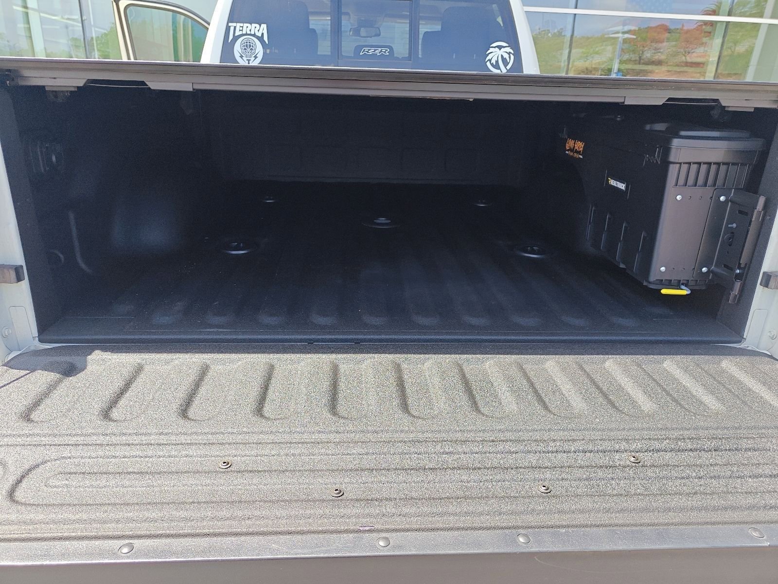 Used 2016 RAM 2500 Laramie w/ Snow Chief Group AWD/4WD image 8