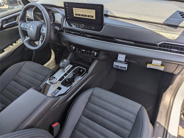 New 2025 Mitsubishi Outlander Trail Edition image 8
