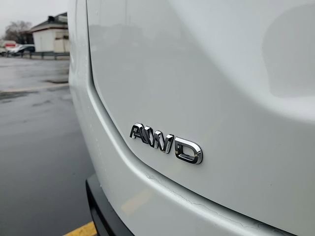 Used 2023 Honda Pilot Touring image 8