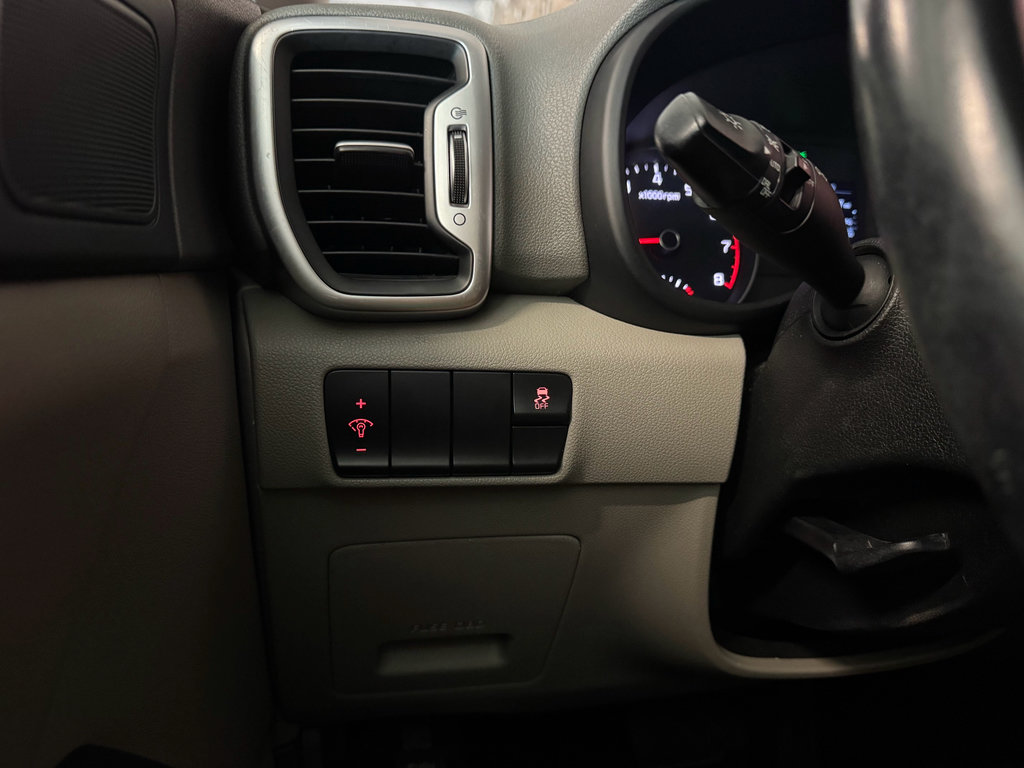 Used 2017 Kia Sportage EX image 16