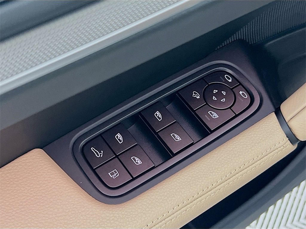 New 2026 Porsche Cayenne E-Hybrid Coupe image 20