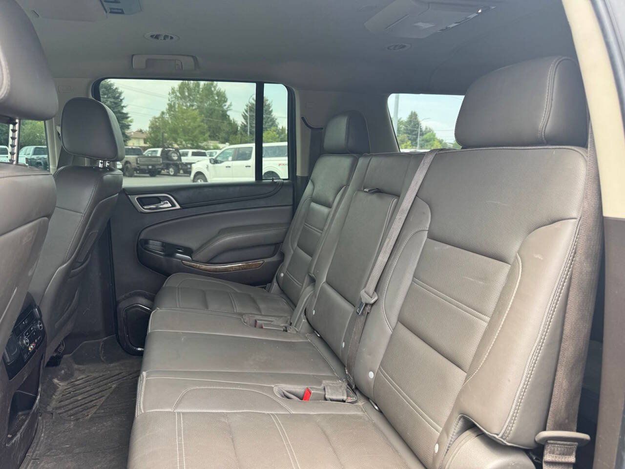 Used 2016 GMC Yukon XL Denali AWD/4WD image 12