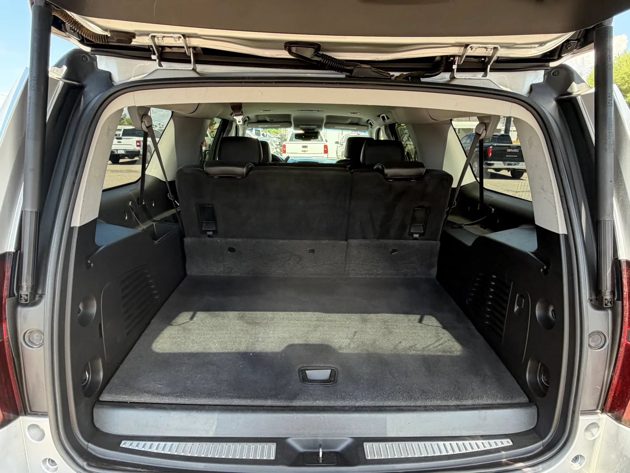 Used 2015 Chevrolet Suburban LT w/ Max Trailering Package AWD/4WD image 24