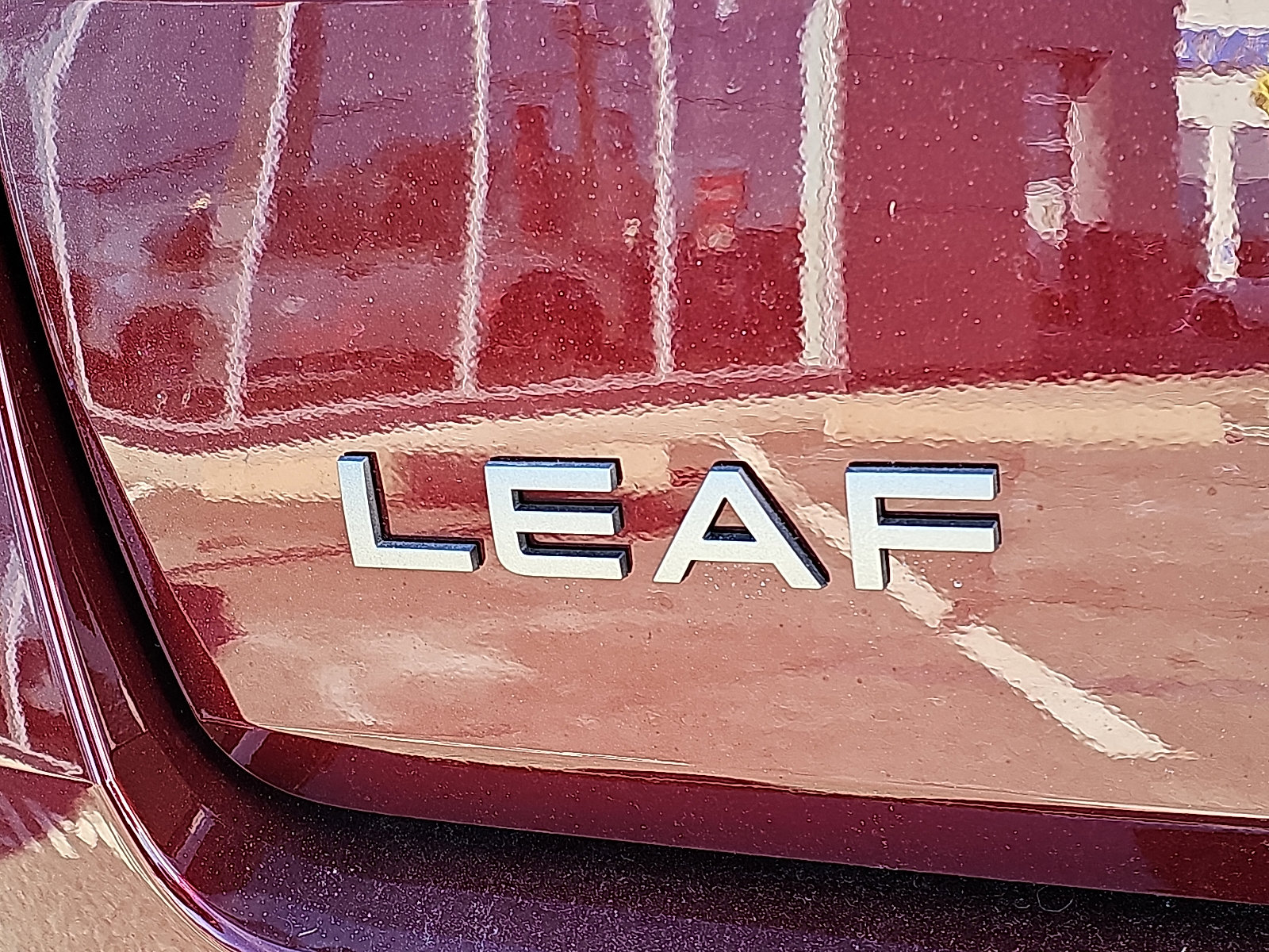 New 2026 Nissan Leaf Platinum+ w/ Floor Mat Package (Platinum+) image 23