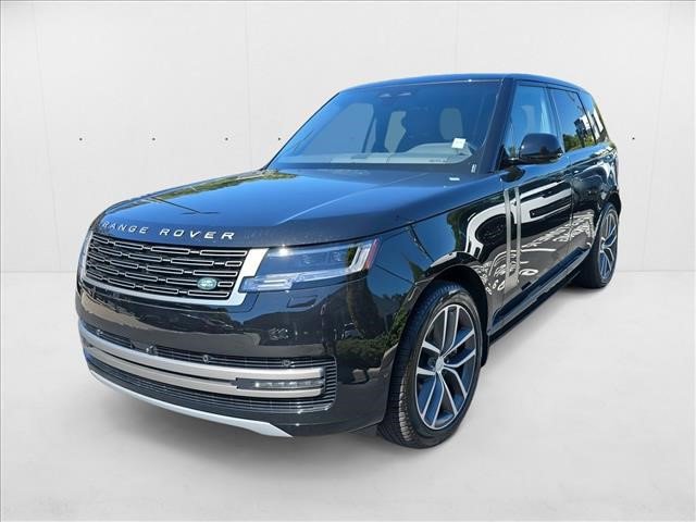New 2025 Land Rover Range Rover SE