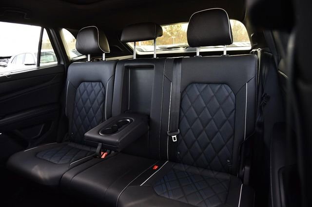 New 2026 Volkswagen Atlas Cross Sport SEL Premium R-Line image 22