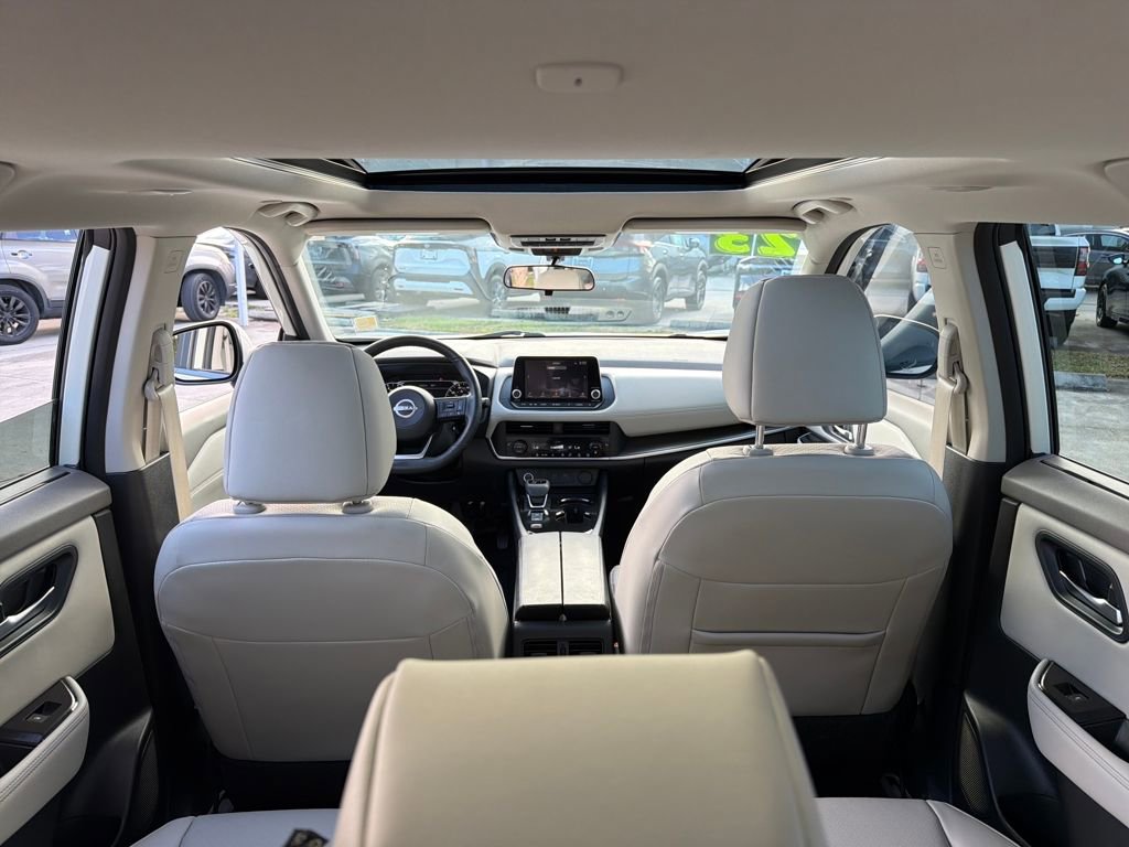 Used 2023 Nissan Rogue SV w/ SV Premium B Package image 36