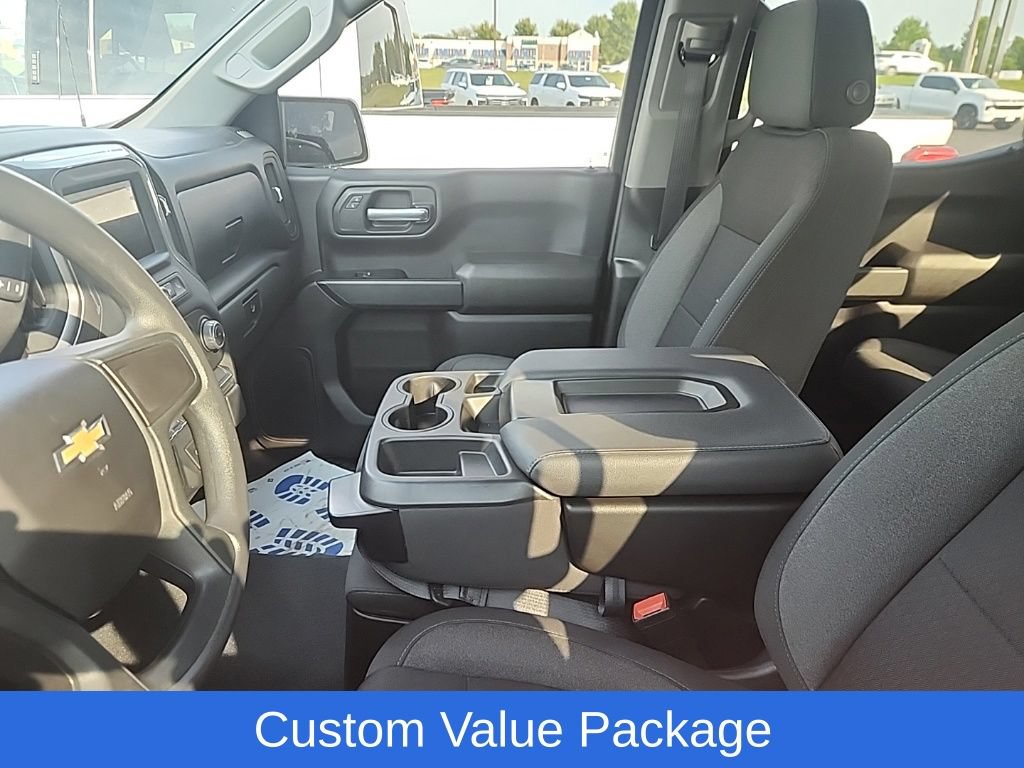 Used 2022 Chevrolet Silverado 1500 Custom w/ LPO, Dark Essentials Package AWD/4WD image 10