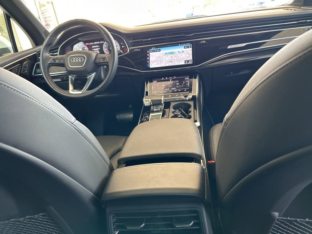 Used 2025 Audi Q7 3.0T Premium Plus image 25