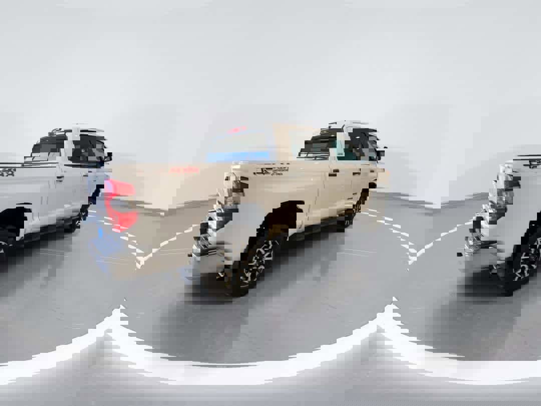 Used 2017 Toyota Tundra SR5 image 8