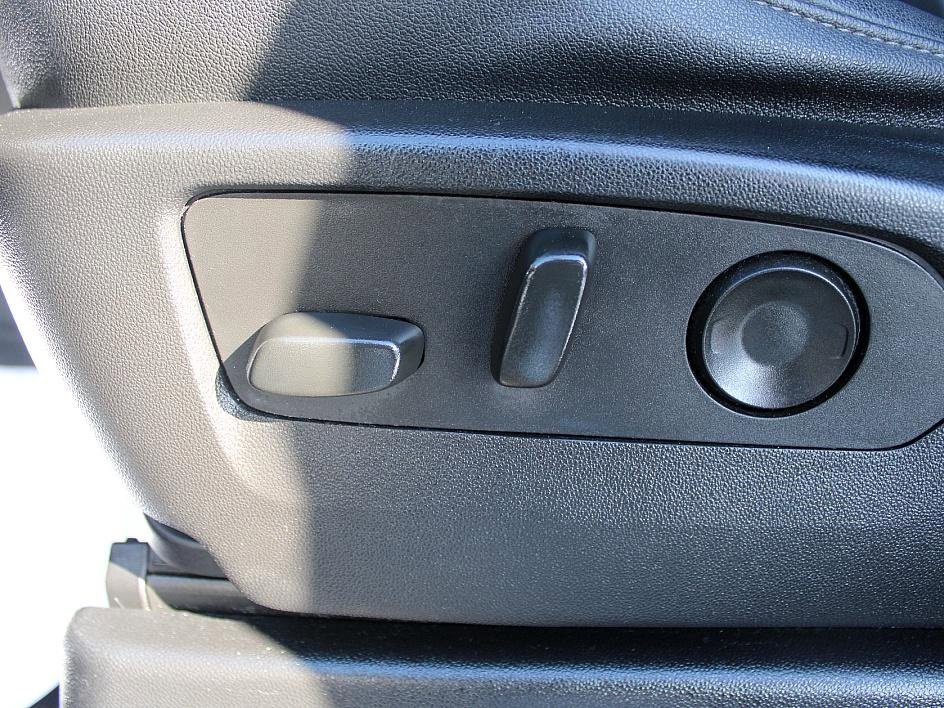 Used 2023 Chevrolet Tahoe LT image 8