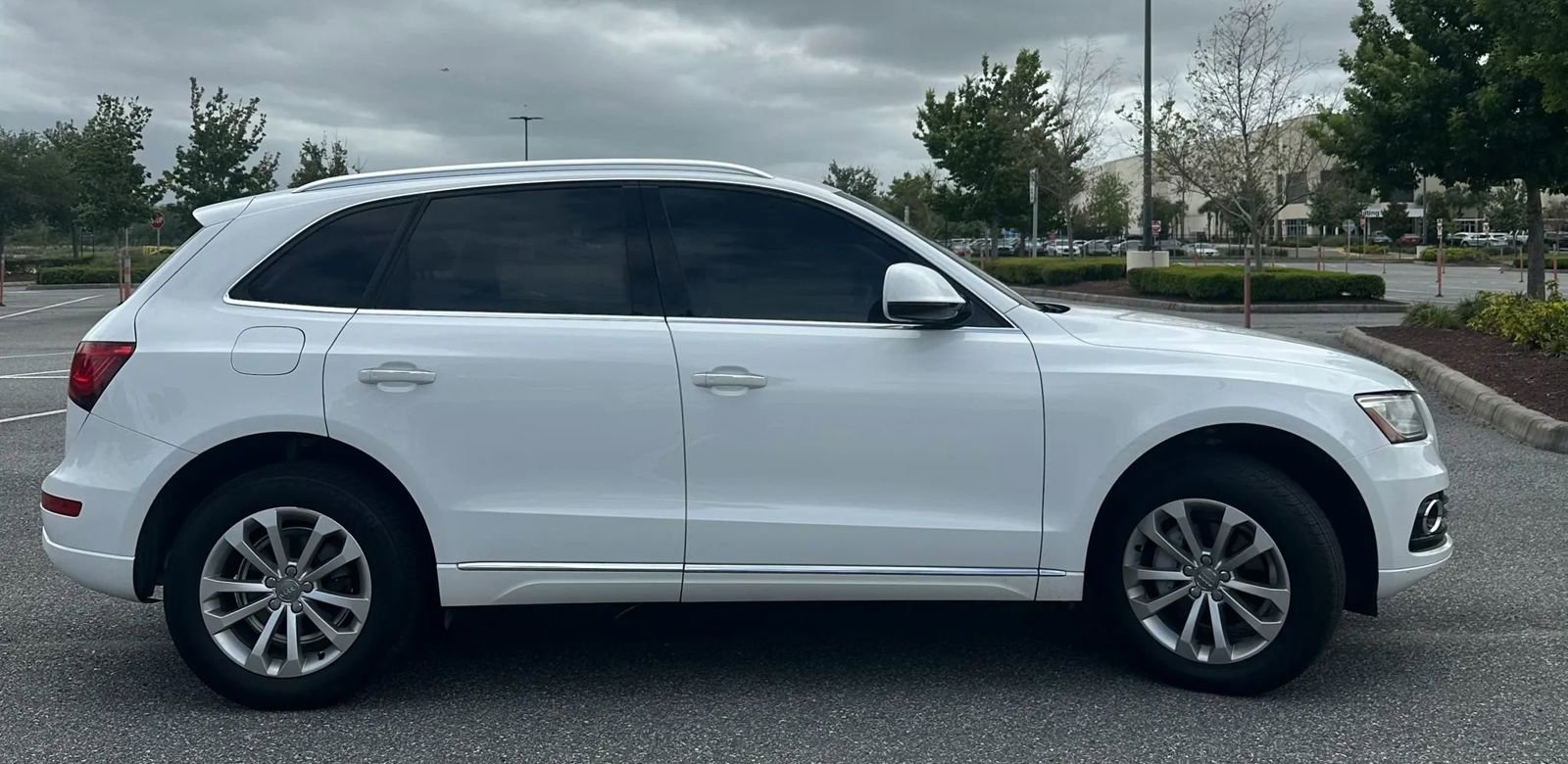 Used 2017 Audi Q5 2.0T Premium image 4