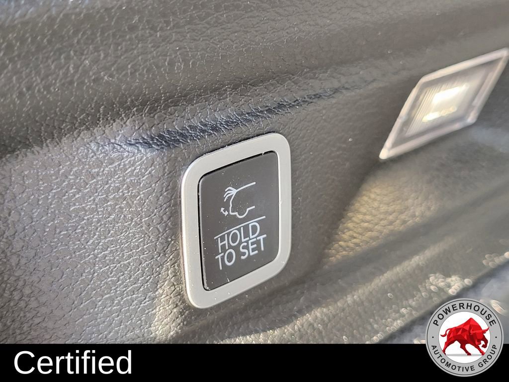 Used 2024 Jeep Grand Cherokee L Summit w/ High Altitude Package image 15