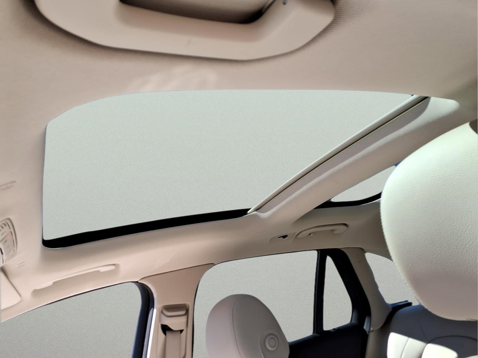 Used 2021 Mercedes-Benz GLC 300 4MATIC image 36