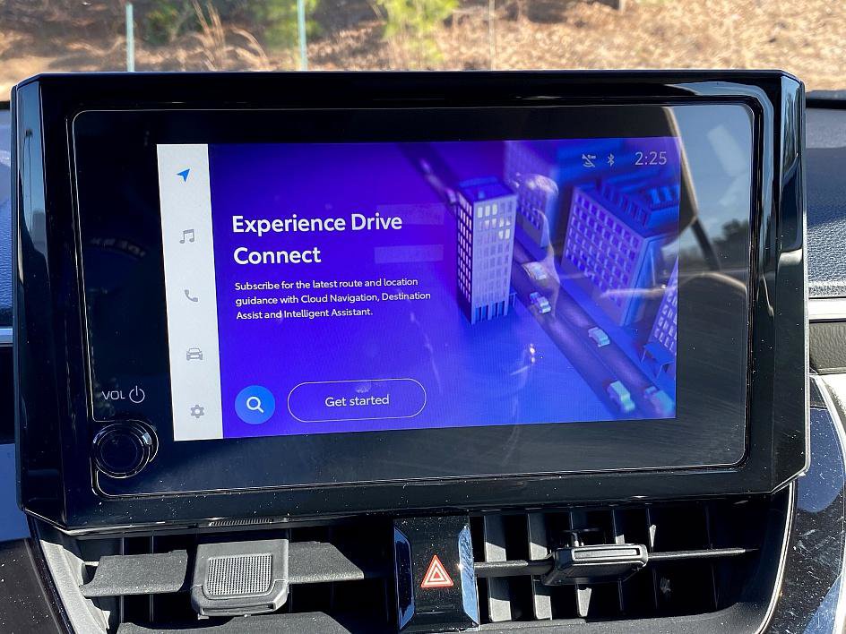 Certified 2025 Toyota Corolla Cross L image 16