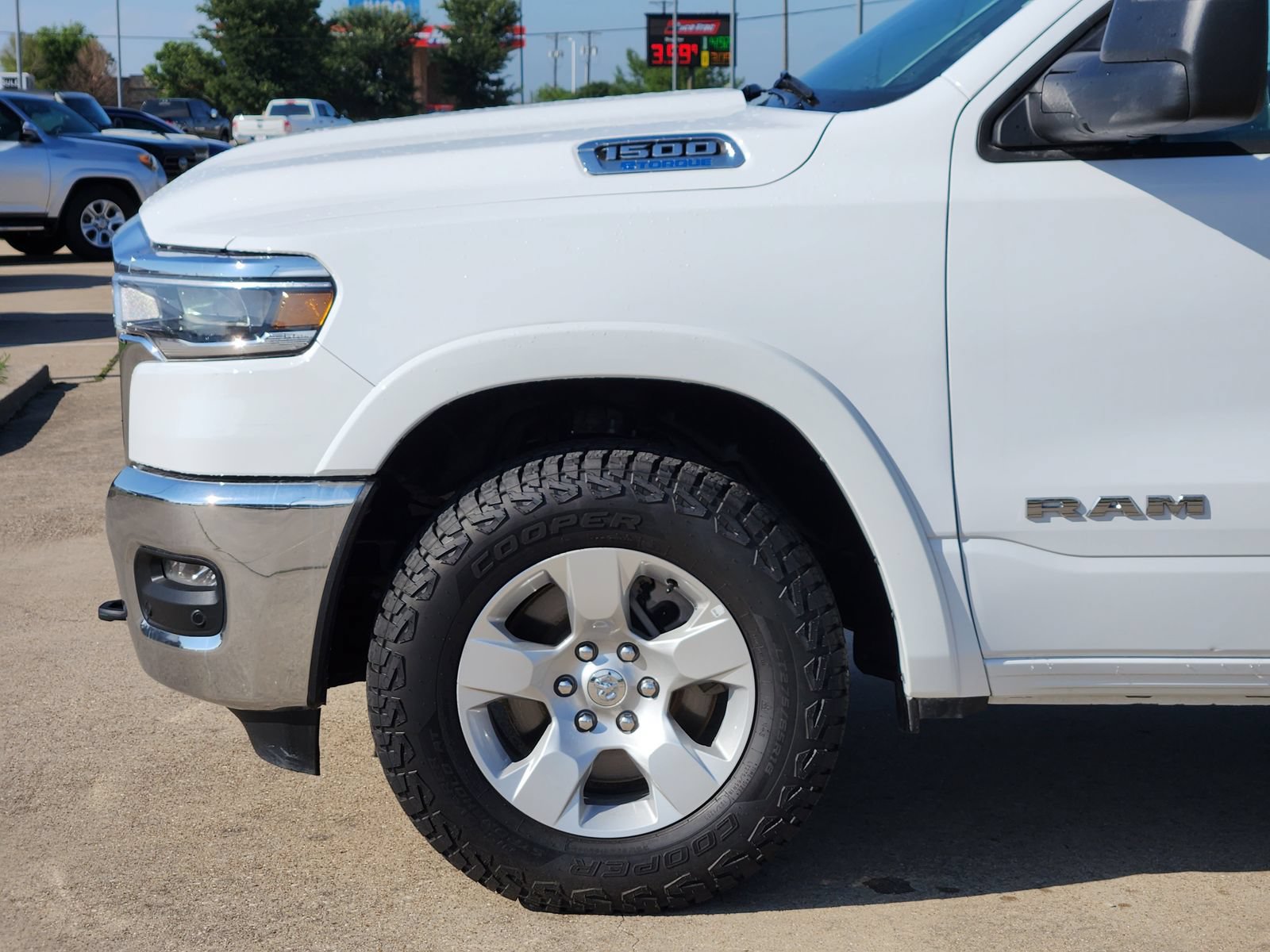 Used 2025 RAM 1500 Lone Star AWD/4WD image 9