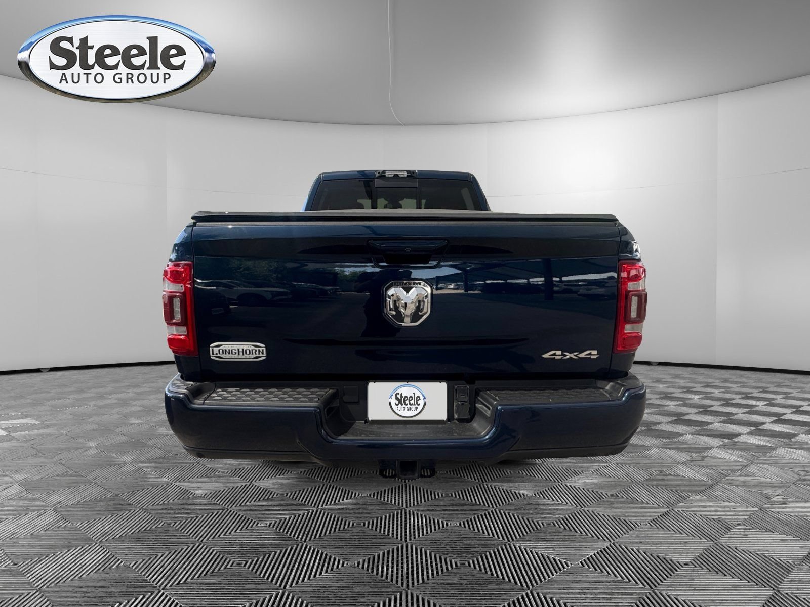 Used 2023 RAM 2500 Limited AWD/4WD image 4